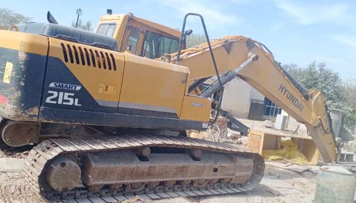 Used Hyundai 215 excavator for Sale