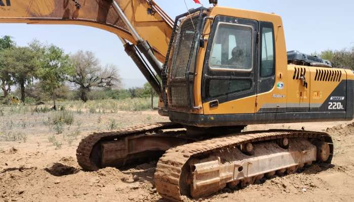 Used Hyundai Excavator R220 for Sale