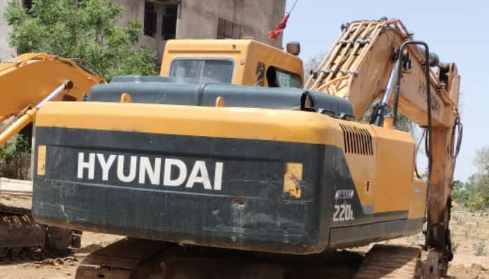 Used Hyundai Excavator R220 for Sale