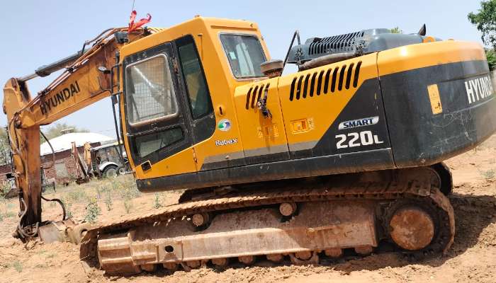 Used Hyundai Excavator R220 for Sale