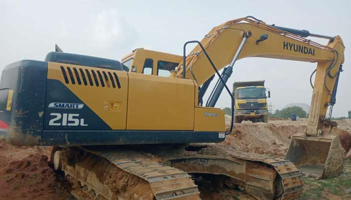 Used Hyundai 215L Smart Excavator for Sale 