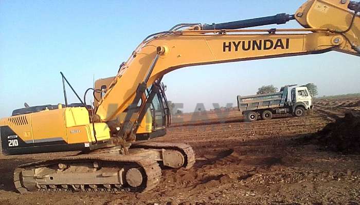 Hyundai R210 For Sale in Gujarat