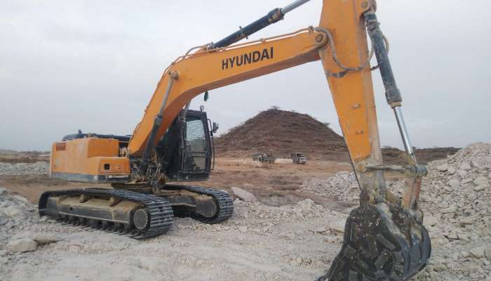 Used Hyundai excavator for sale at best price Used Hyundai excavator for sale at best price