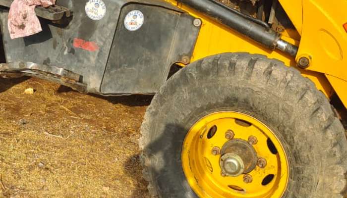 Used backhoe loader for sale in Ahmedabad 