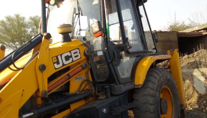 Used JCB with bucket for sale 