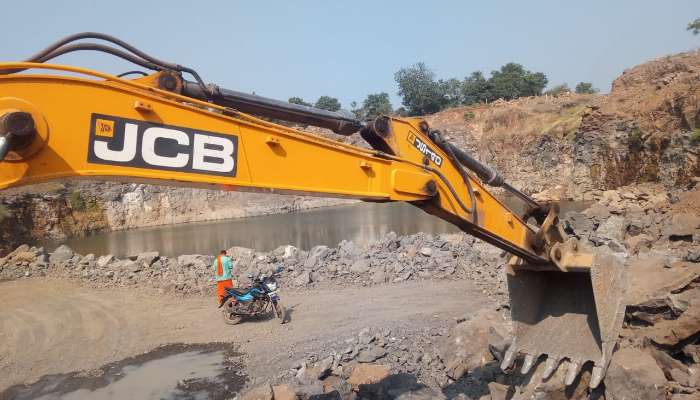 JCB JS 140 Excavator For Sale