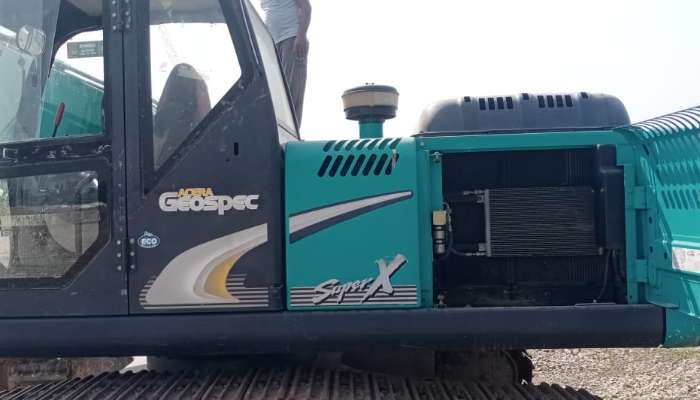 Used KOBELCO Excavator 210 for Sale 