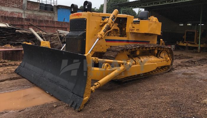 Used Komatsu D80-A8 Dozer