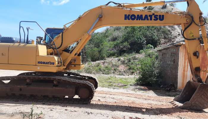 Komatsu PC210 machine with breaker komatsu