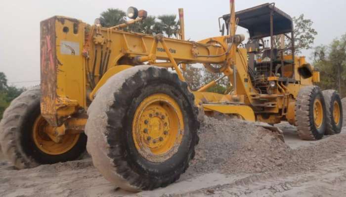 komatsu grader gd511 for sale