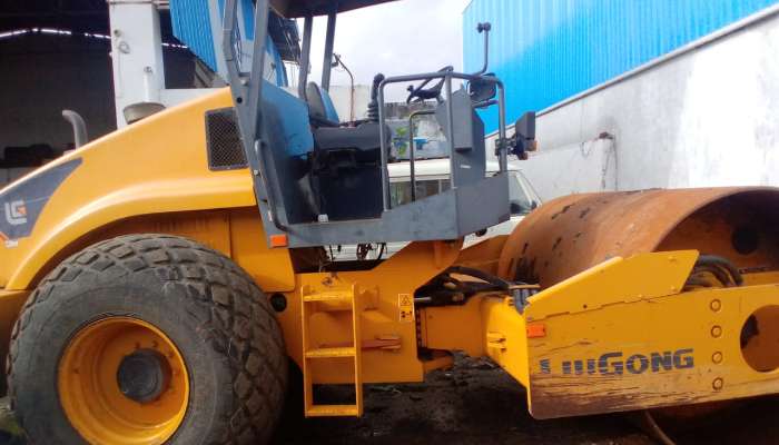 LIUGONG 611 SOIL COMPACTOR