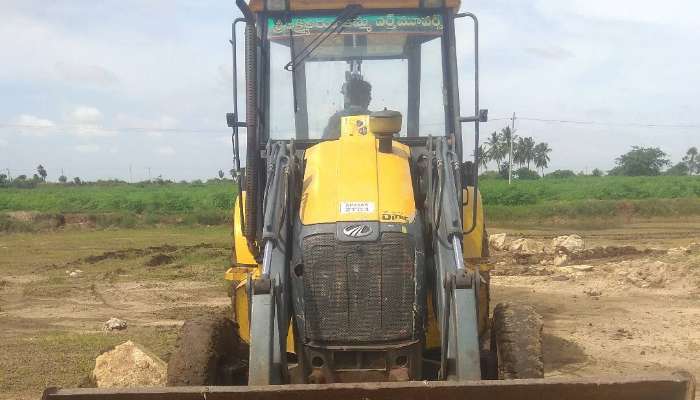 Used Mahindra backhoe loader for Sale 