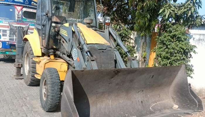 Mahindra Backhoe Loader VX Model