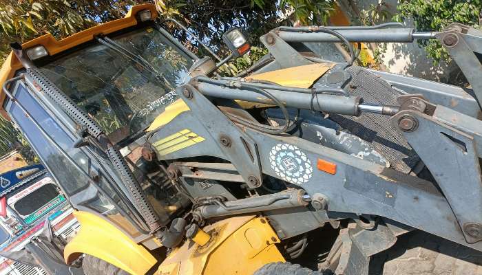 Mahindra Backhoe Loader VX Model