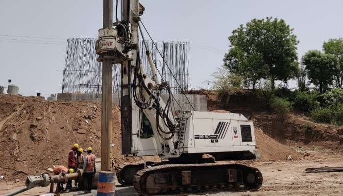 MAT HR180 PILING RIG