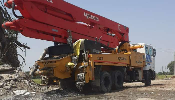 ASHOK LEYLAND AQUARIS 36X BOOM PLACER