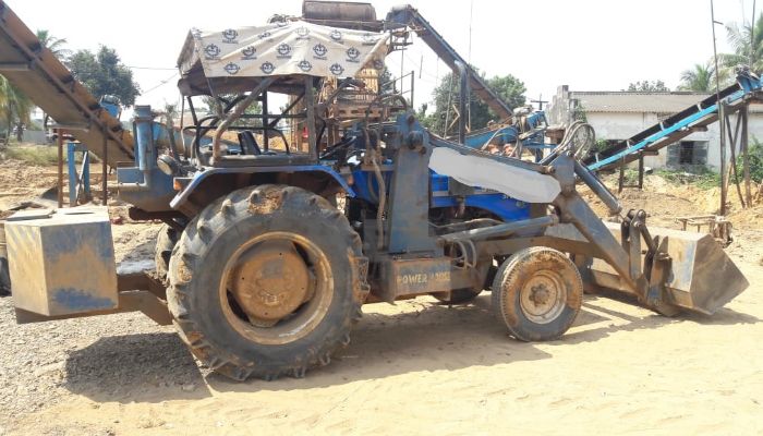 Sonalika Tractor With Wheel Loader