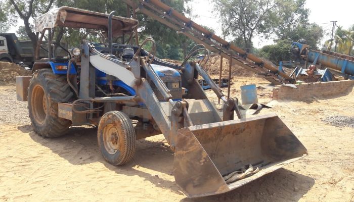Sonalika Tractor With Wheel Loader