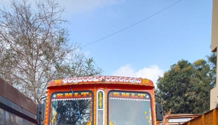 14 Tyre Tipper TATA 4223 BS-4 2019 sale 14 Tyre Tipper TATA 4223 BS-4 2019 sale