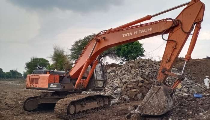2017 TATA HITACHI super 210 Excavator