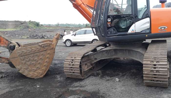 TATA HItachi 370 For Sale