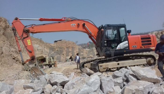 Used TATA Hitachi Zaxis220 Excavator used tata hitachi excavator in jaipur rajasthan used tata hitachi zaxis220 excavator he 2018 864 heavyequipments_1532511940.png
