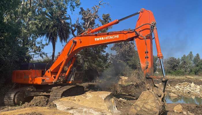 Used TATA 210 Excavator 