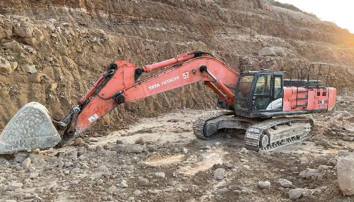 Used Tata excavator 470