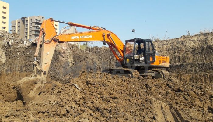 TATA EX200Lc used tata hitachi excavator in valsad gujarat tata zaxis200 he 2016 1277 heavyequipments_1545194123.png