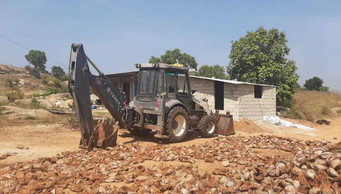 Terex 740 backhoe loader