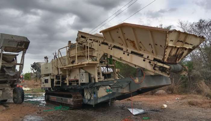 Used Mesto Terex mobile crusher 