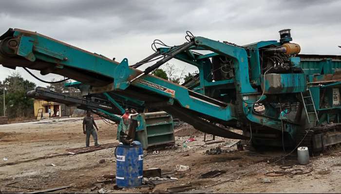 Used Mesto Terex mobile crusher 