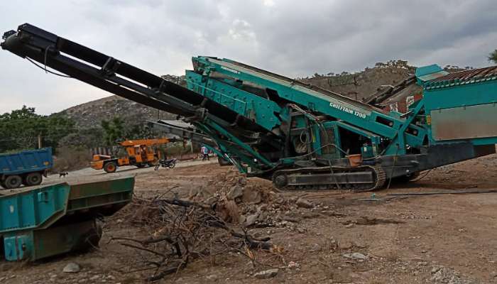 Used Mesto Terex mobile crusher 