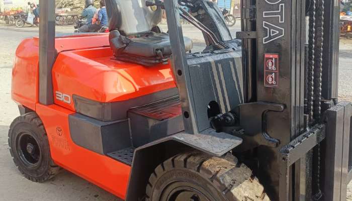 Used Toyota Forklift 