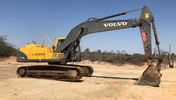 Volvo 210 Excavator For Sale