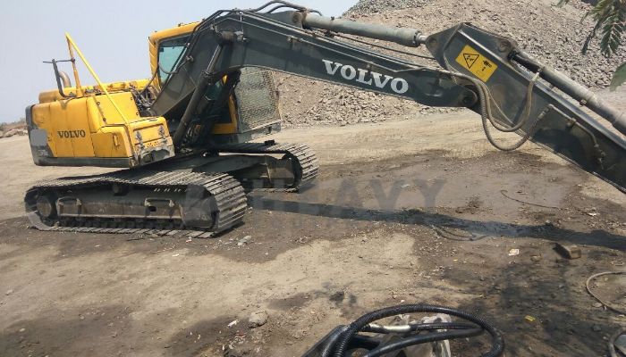 Volvo 140 With Breaker used volvo excavator in surat gujarat volvo 140 with breaker he 2013 1264 heavyequipments_1544695565.png