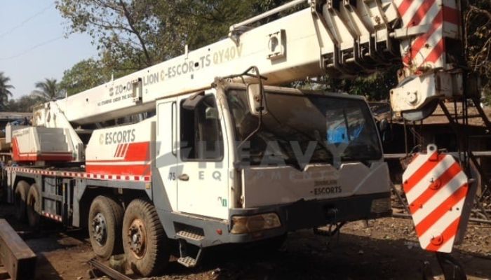 Used 40 Ton Zoomlion Crane for Sale